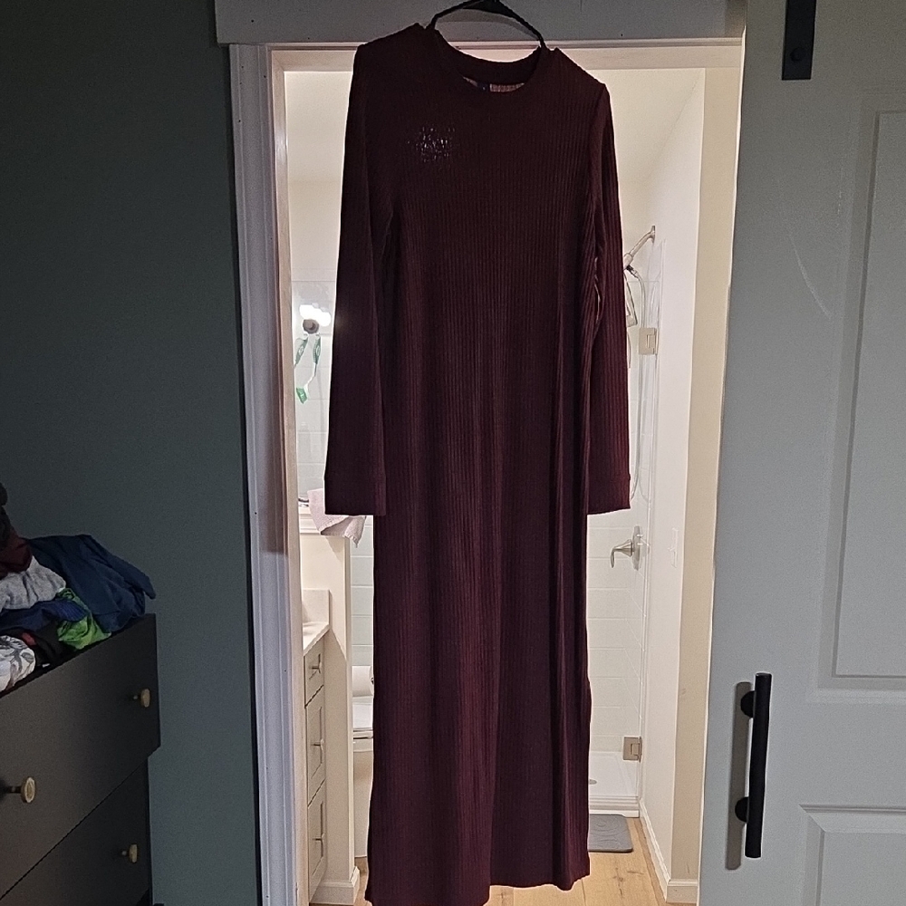 Old Navy Long Sleeve Burgundy Dress